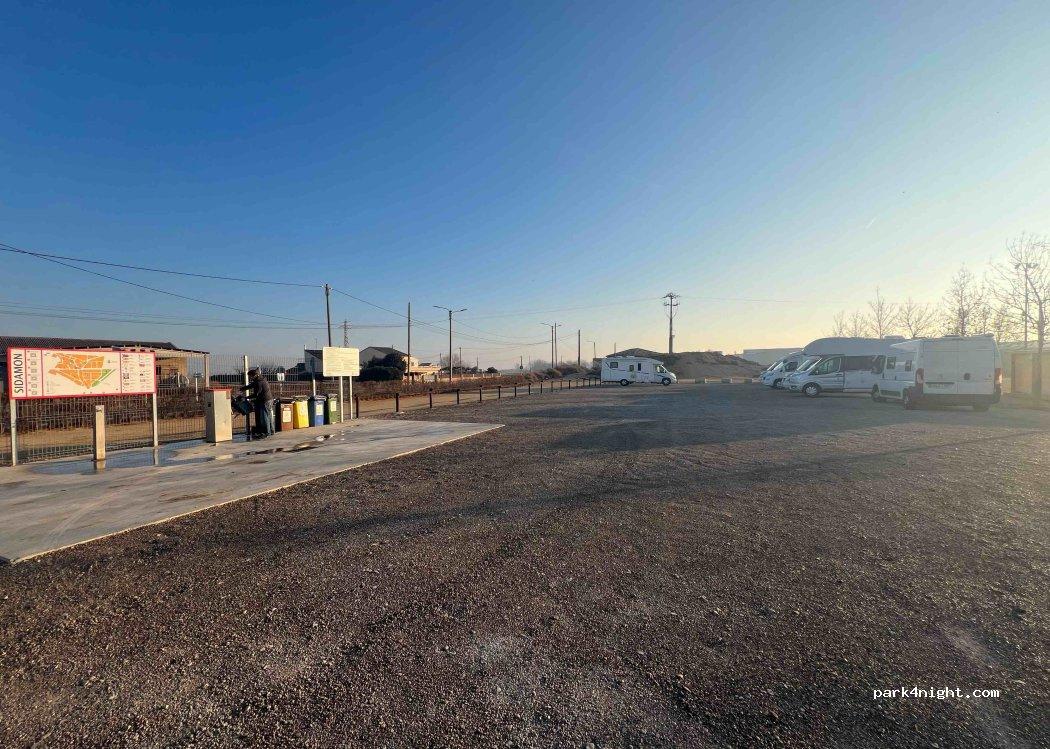 Área autocaravanas Sidamon