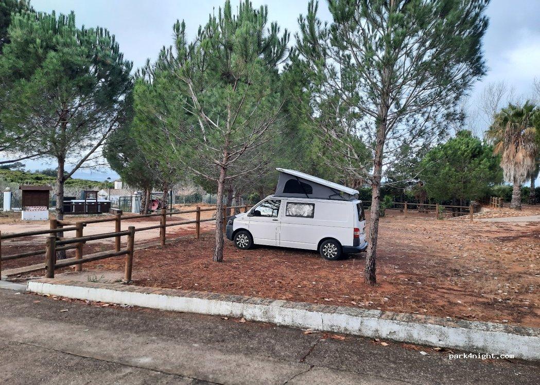 Area de autocaravanas ( Valencia) - Foto 4