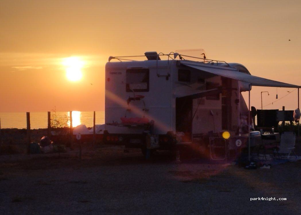Area 51 sosta camper attrezzata - Foto 3