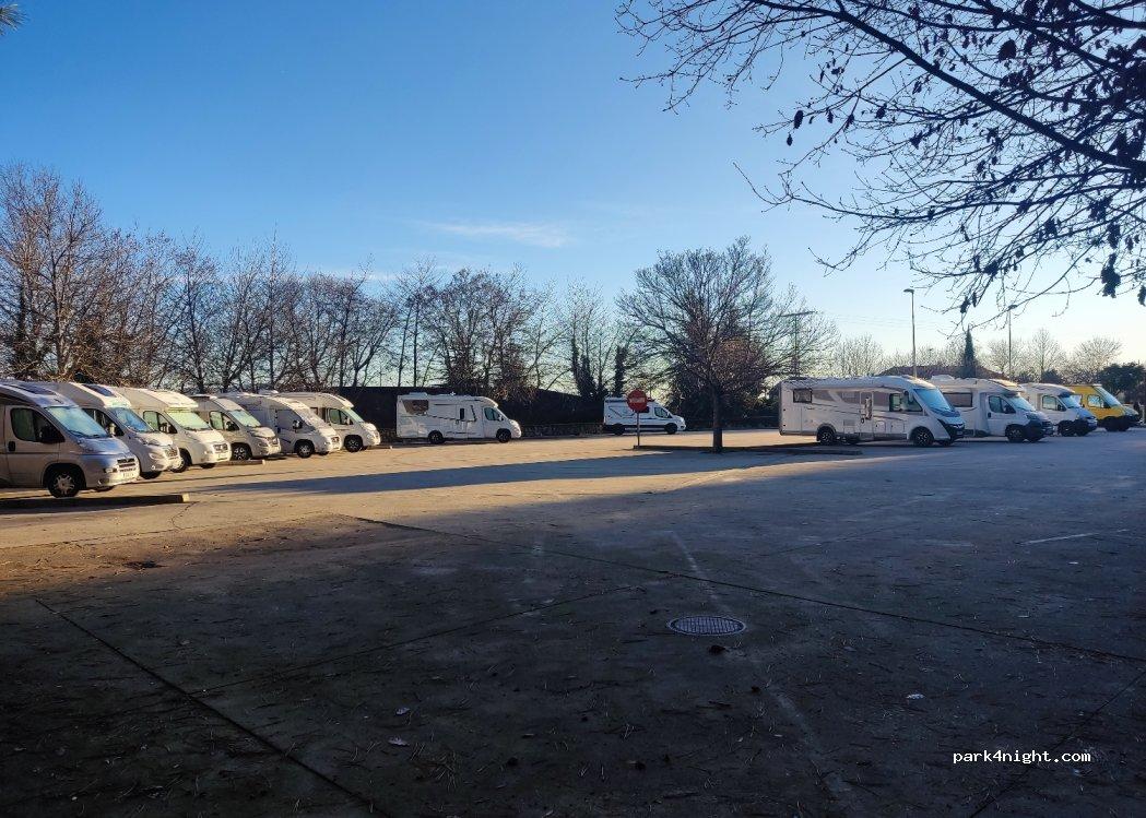 Área de Autocaravanas La Alberca - Foto 6