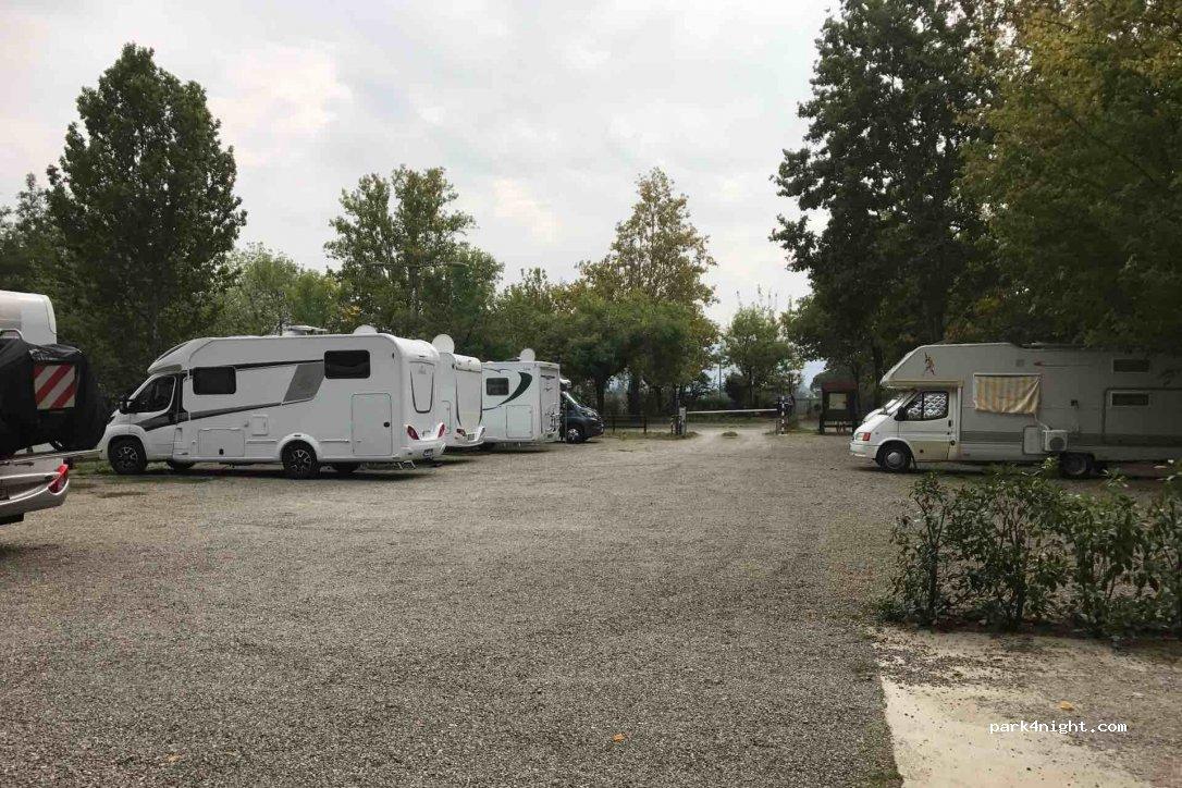 Area Sosta Camper Ca' Vecchia - Foto 4