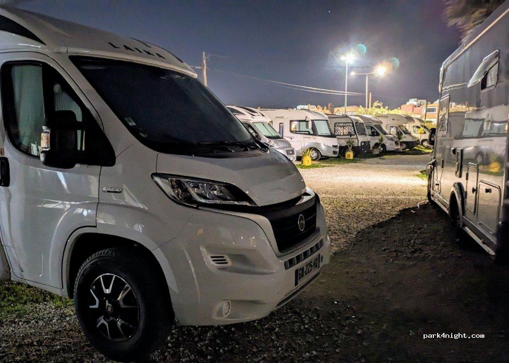 Area Sosta Camper - gli oleandri - Foto 2