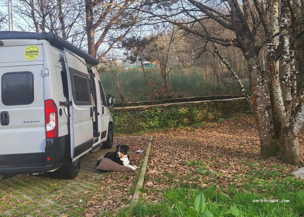 Área autocaravanas Outeiro de Rei