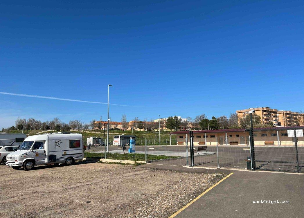 Area Autocaravanas - Merida - Foto 2