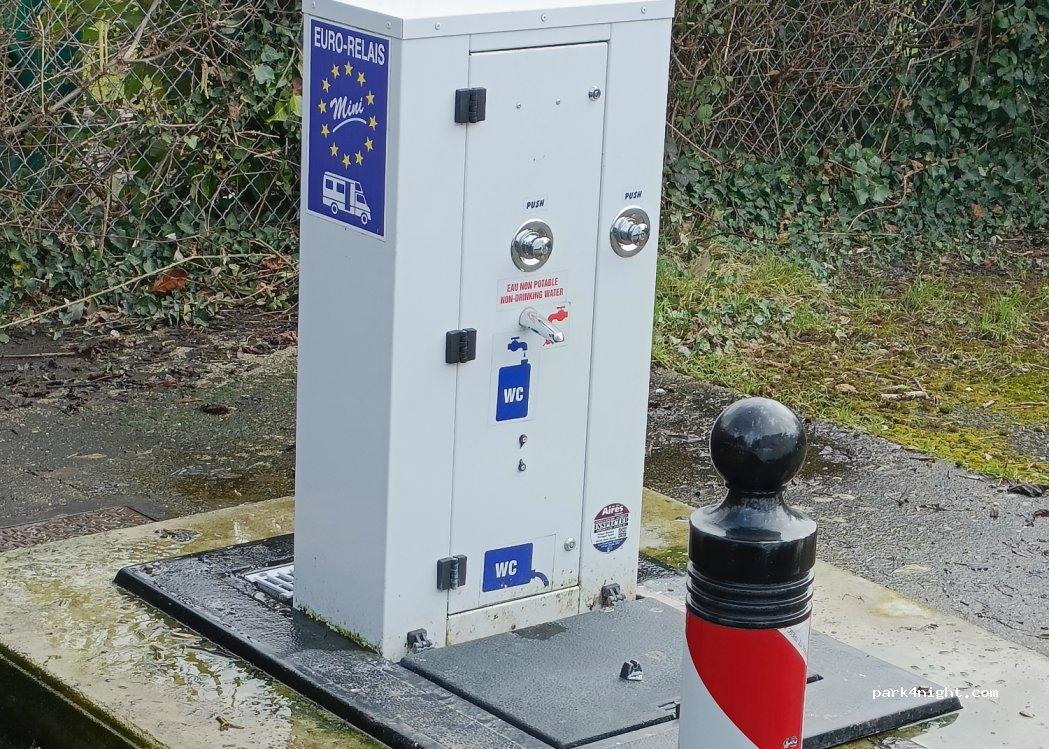 Aire de Service Camping Car 61000 Alençon - Foto 2