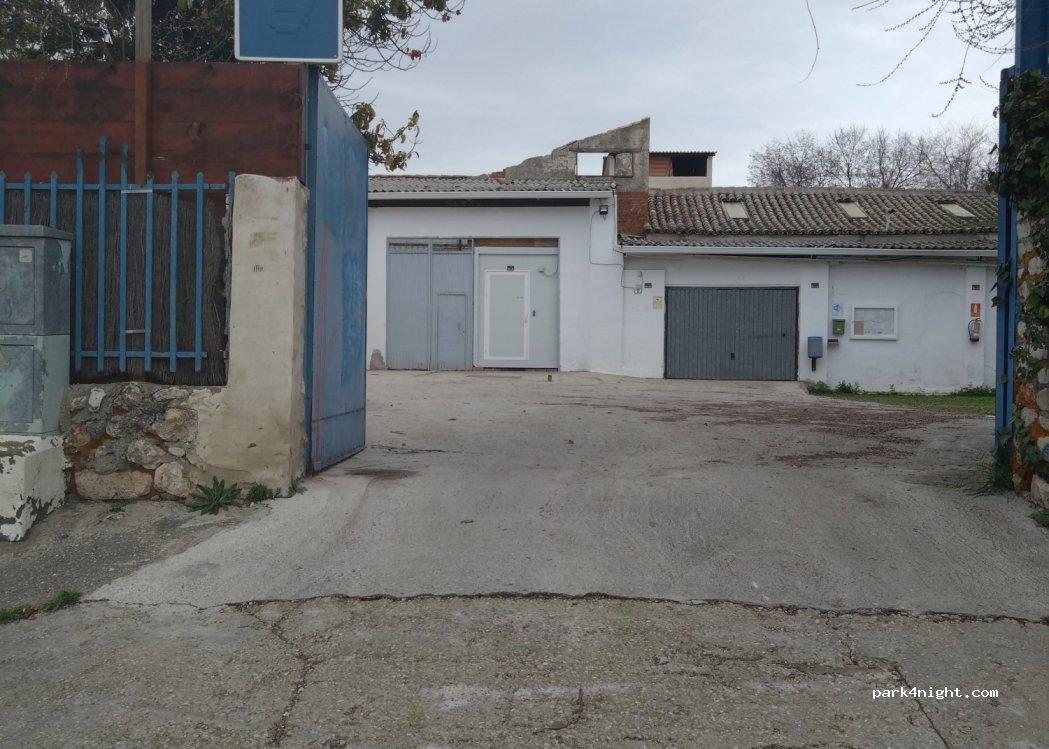 Área autocaravanas Chinchón - Foto 4