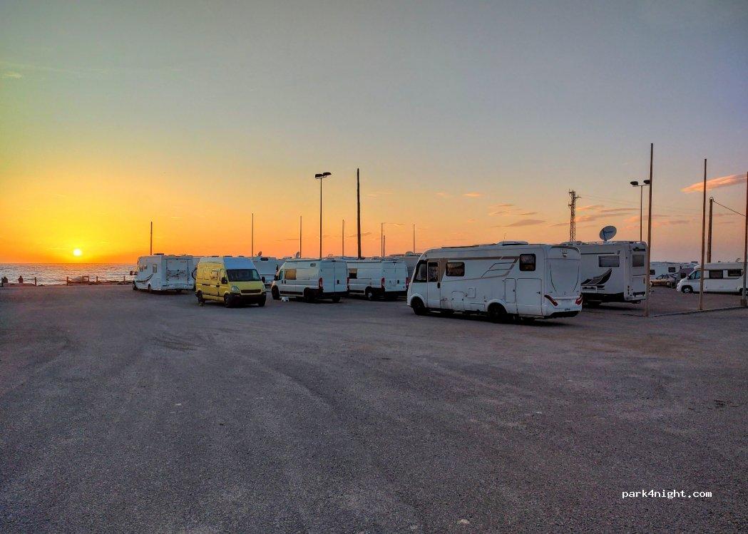 Zona para motorhome - Foto 7