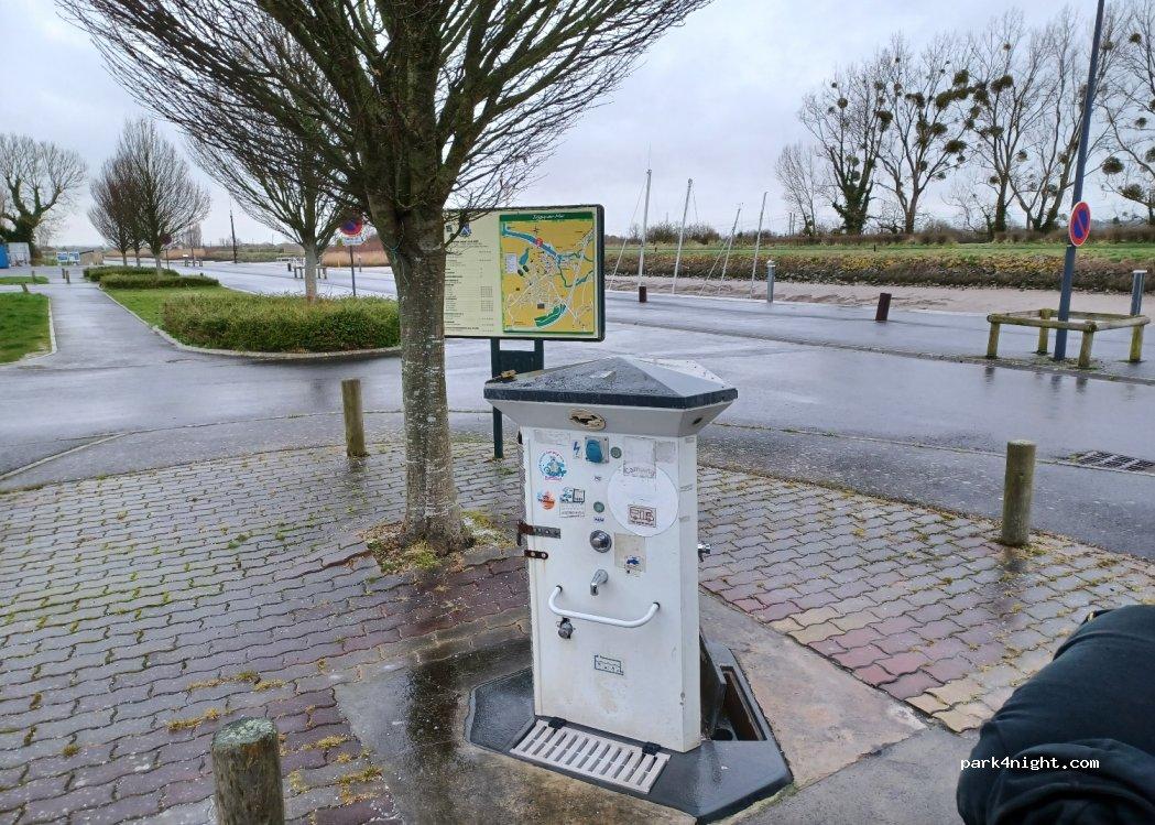 Aire De Camping Car gratuit - Foto 2