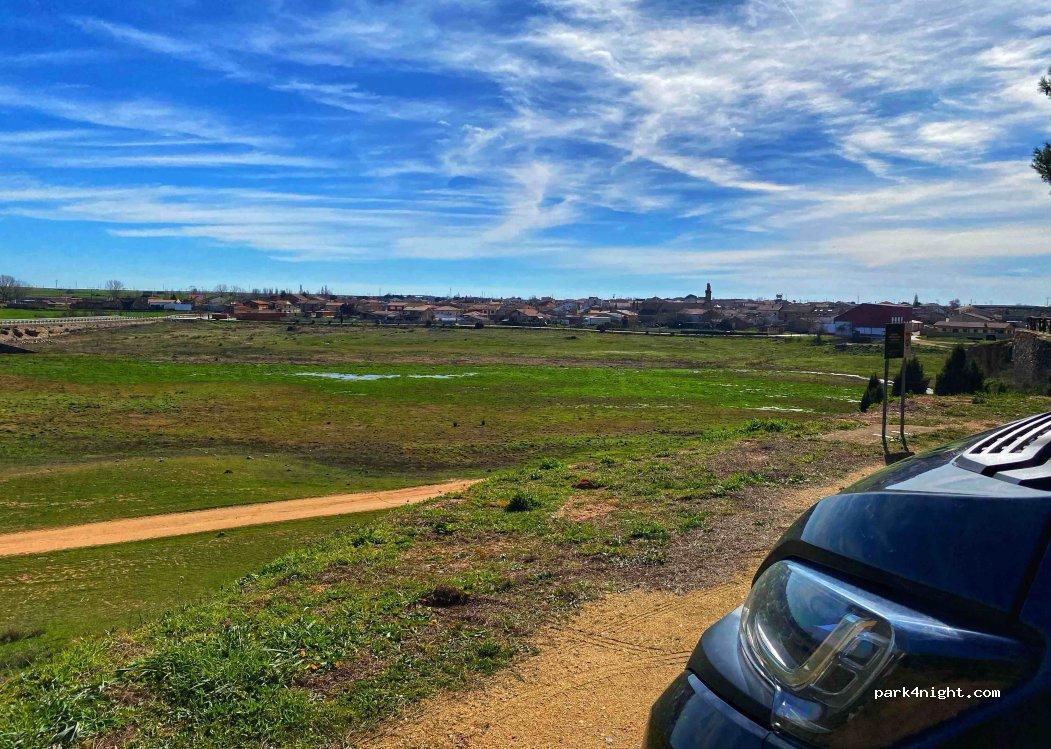 Área de Autocaravanas, Montamarta - Foto 2