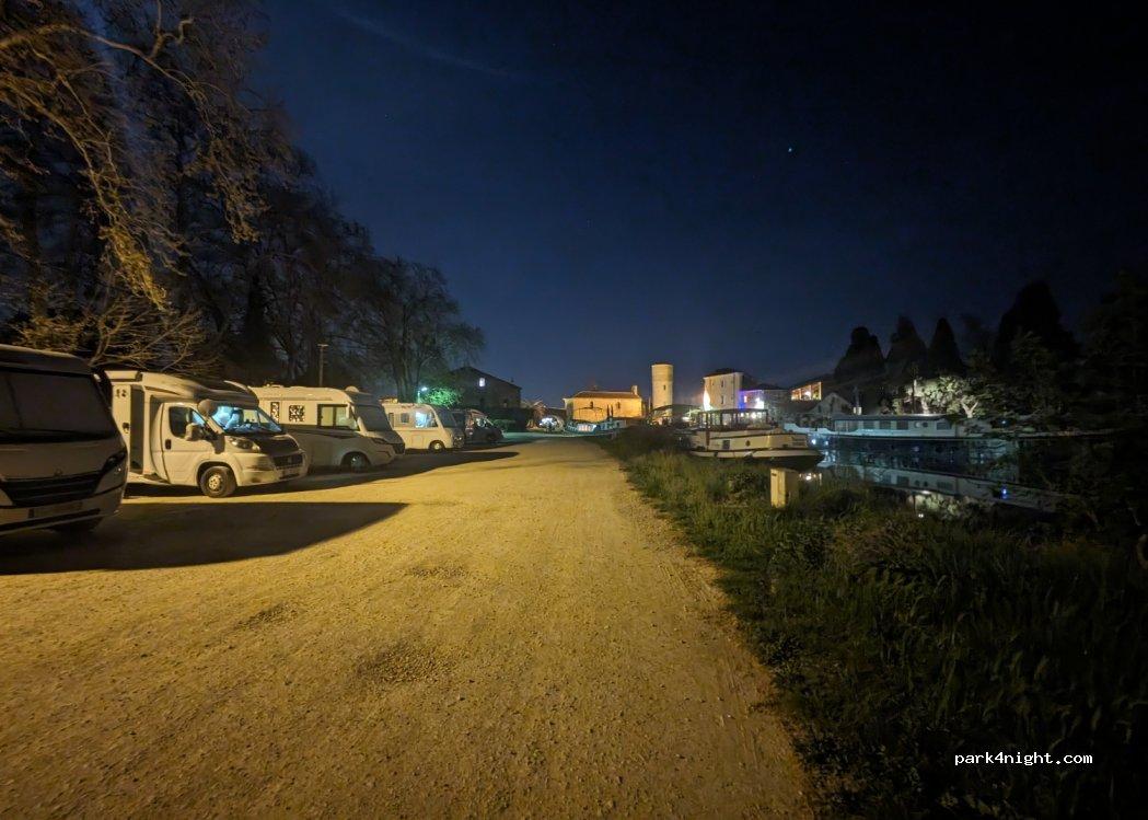 Le Somail Parking-Aire de stationnement CC - Foto 6
