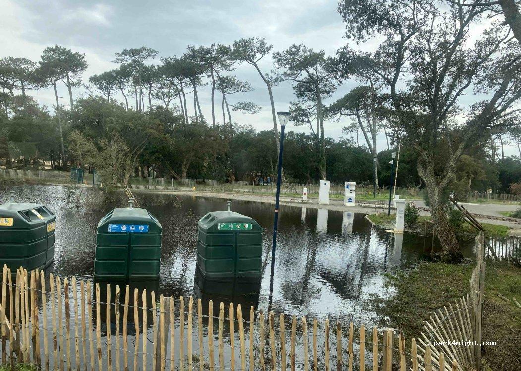 Réseau AireServices Aire de camping cars Ondres - Foto 2