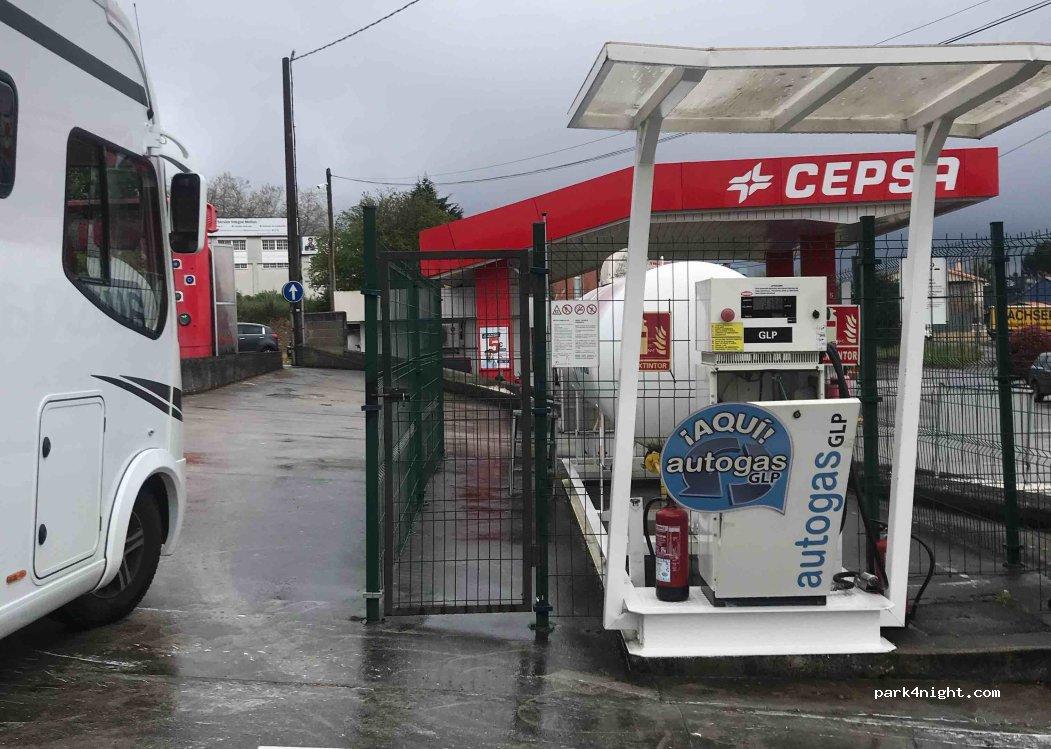 Estación de servicio Cepsa - Foto 3