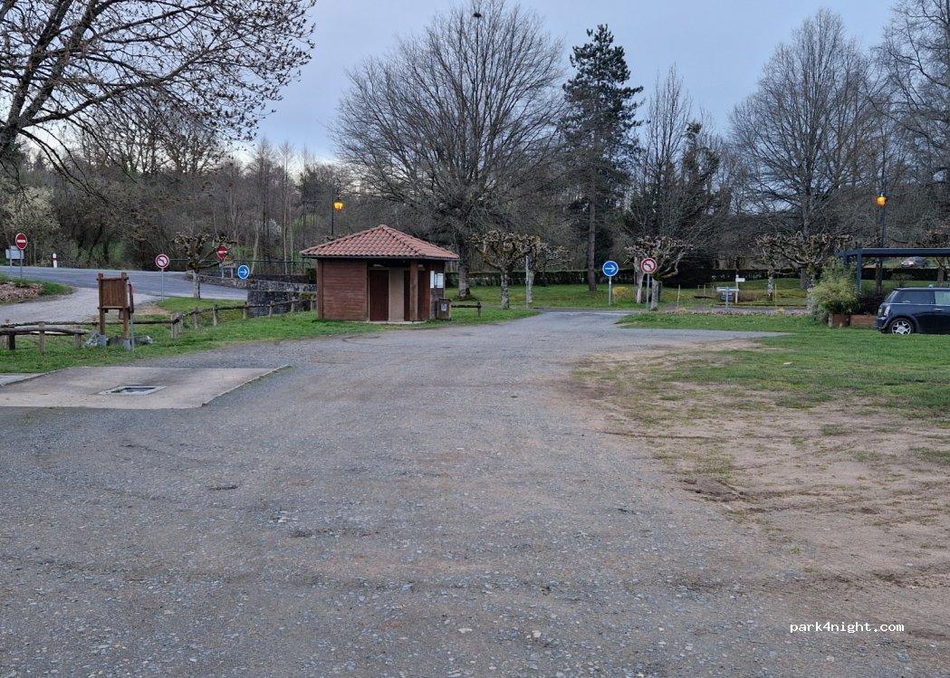 Camper parking Pageas - Foto 2