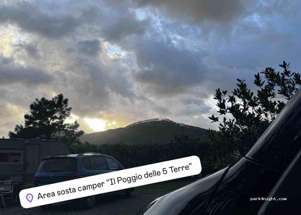 Area Sosta Camper Monterosso - Foto 7