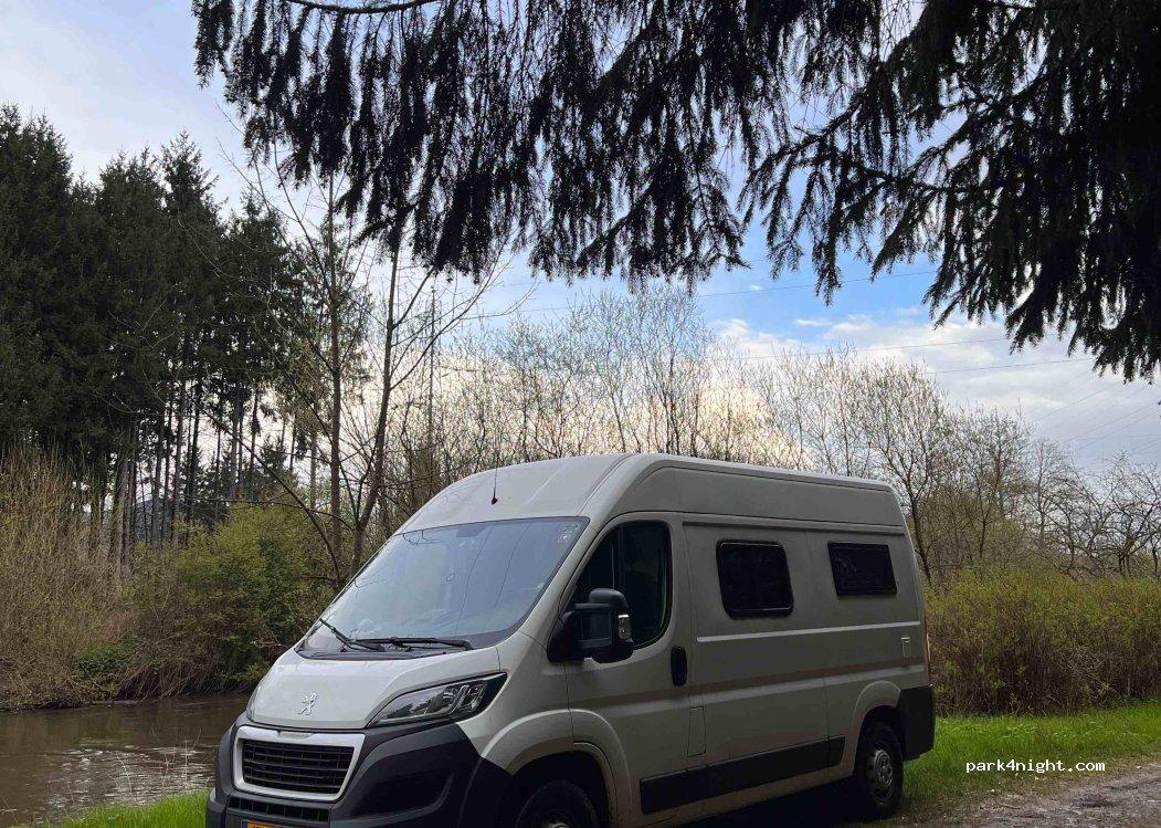 Aire de camping car ETIVAL CLAIREFONTAINE - Foto 3