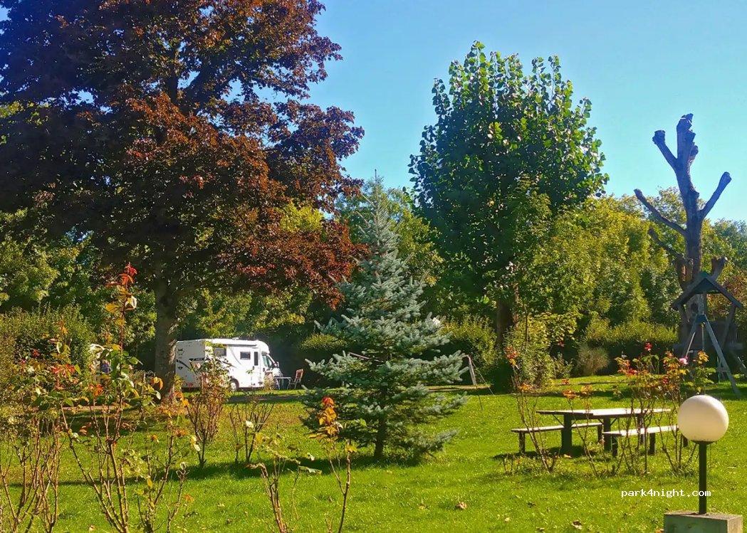 Camping Vert Auxois : Camping au bord du Canal de Bourgogne avec piscine / Côte d'Or - Foto 3