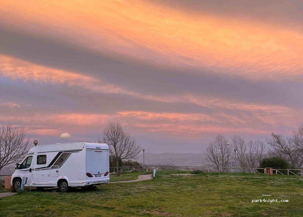 AREA SOSTA CAMPER FARDELLA - Foto 2