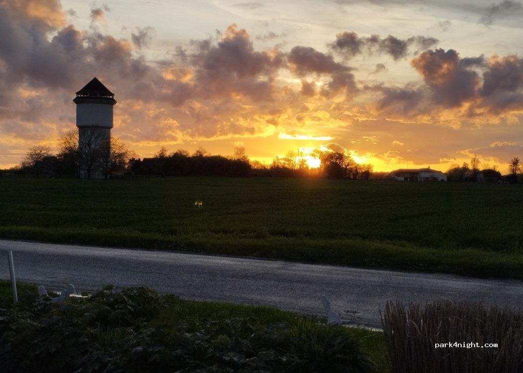 Aire de Camping-Cars de Nuisement - Foto 4