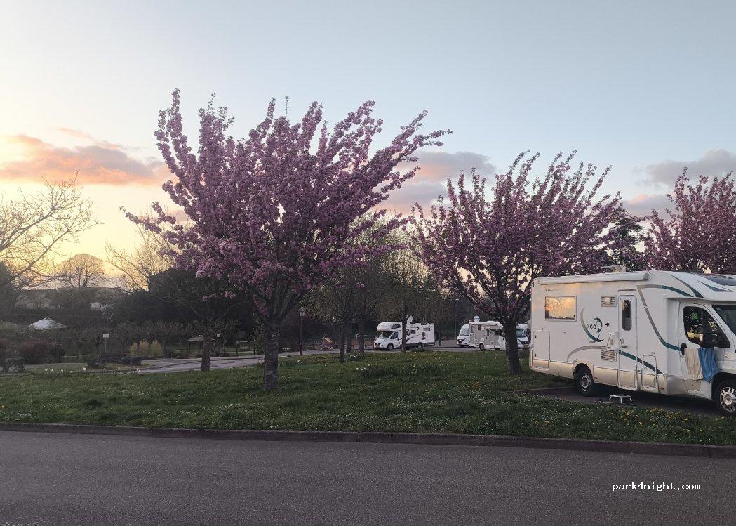 Aire de Camping-Car Bulgneville - Foto 4