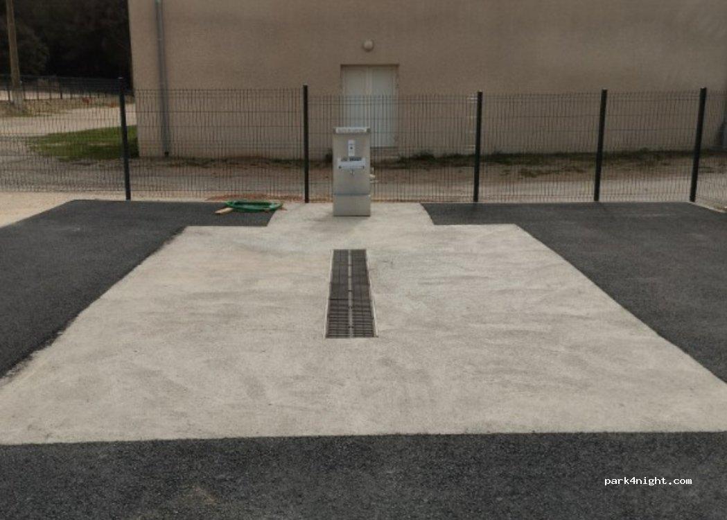 Aire de camping car du Boulou [AireServices] - Foto 5