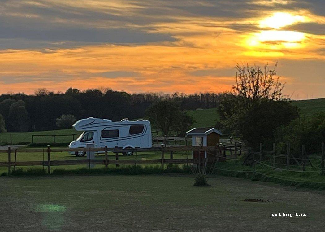 Wohnwagen Abstellplatz Berlin - Foto 3