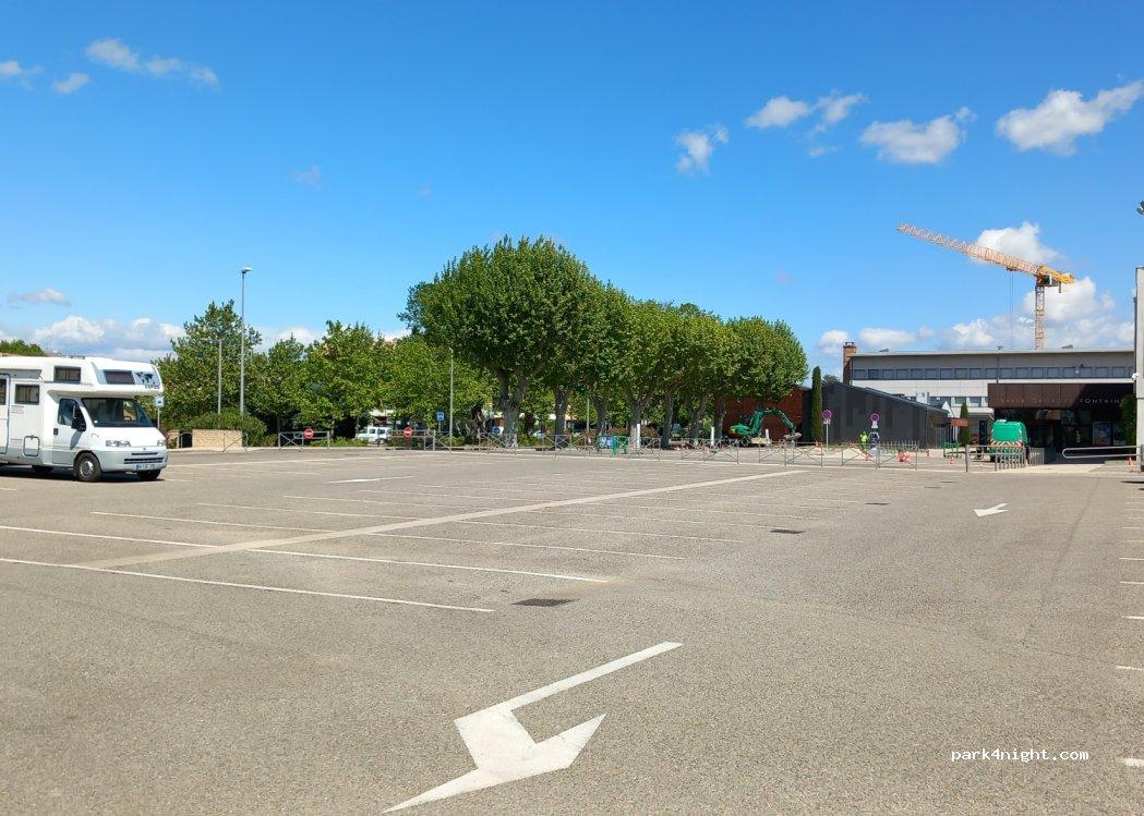 Aire de service camping-car 26130 Saint-Paul-Trois-Châteaux - Foto 3