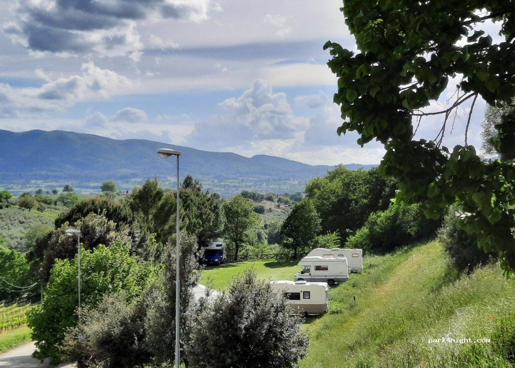 Camper Stop Area 06036 Montefalco PG - Foto 2