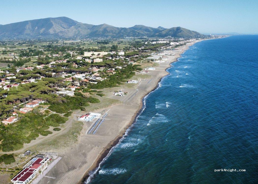 Sosta Camper Baia Domizia - Foto 2