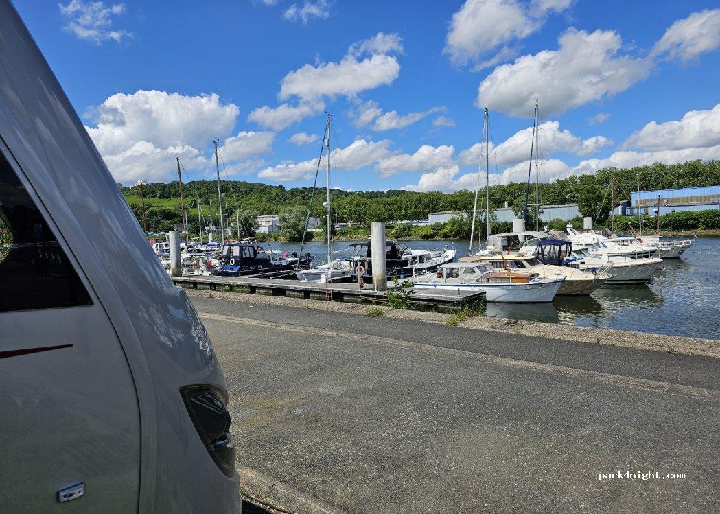 Area Sosta Camper Parcheggio H24 - Foto 4