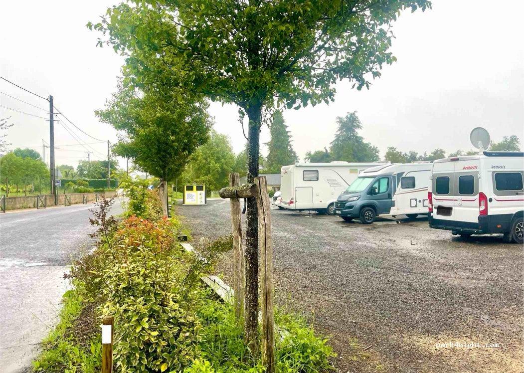 Aire de camping-car SAINT COME D'OLT - Foto 4