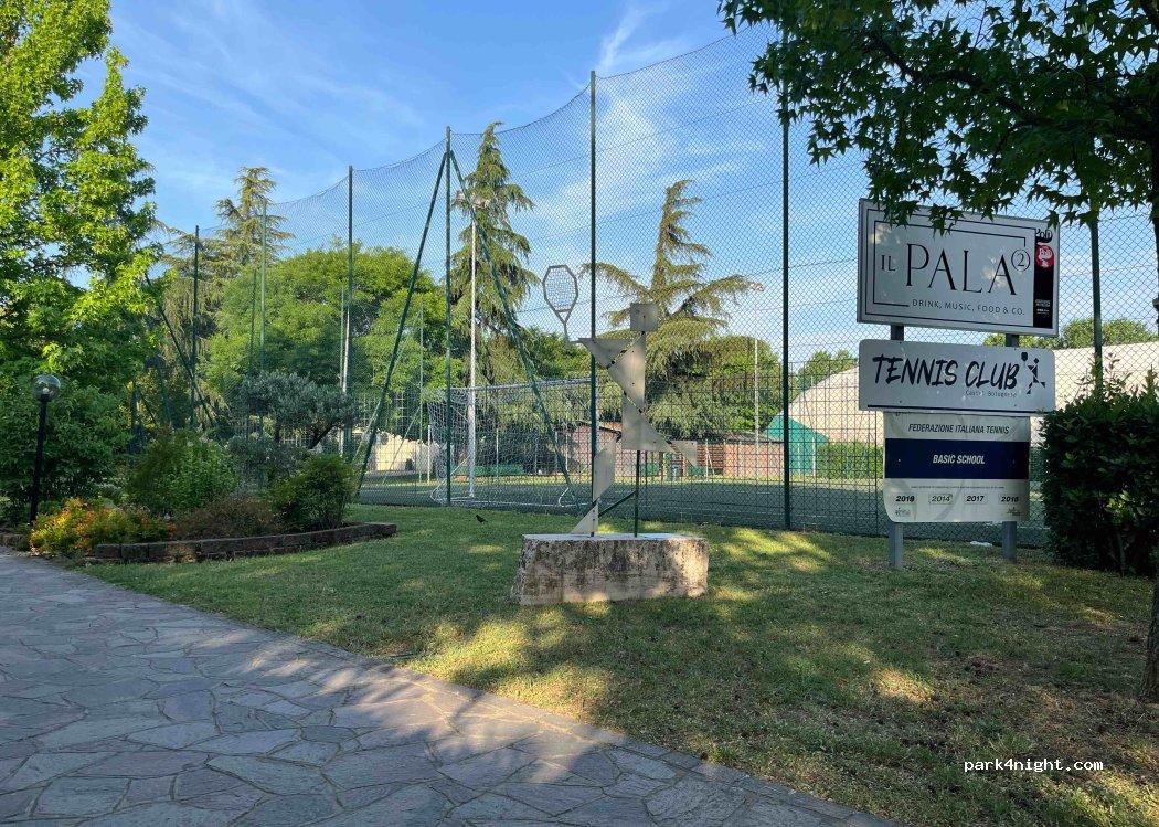 Area Sosta Camper 48014 Castel Bolognese RA - Foto 4