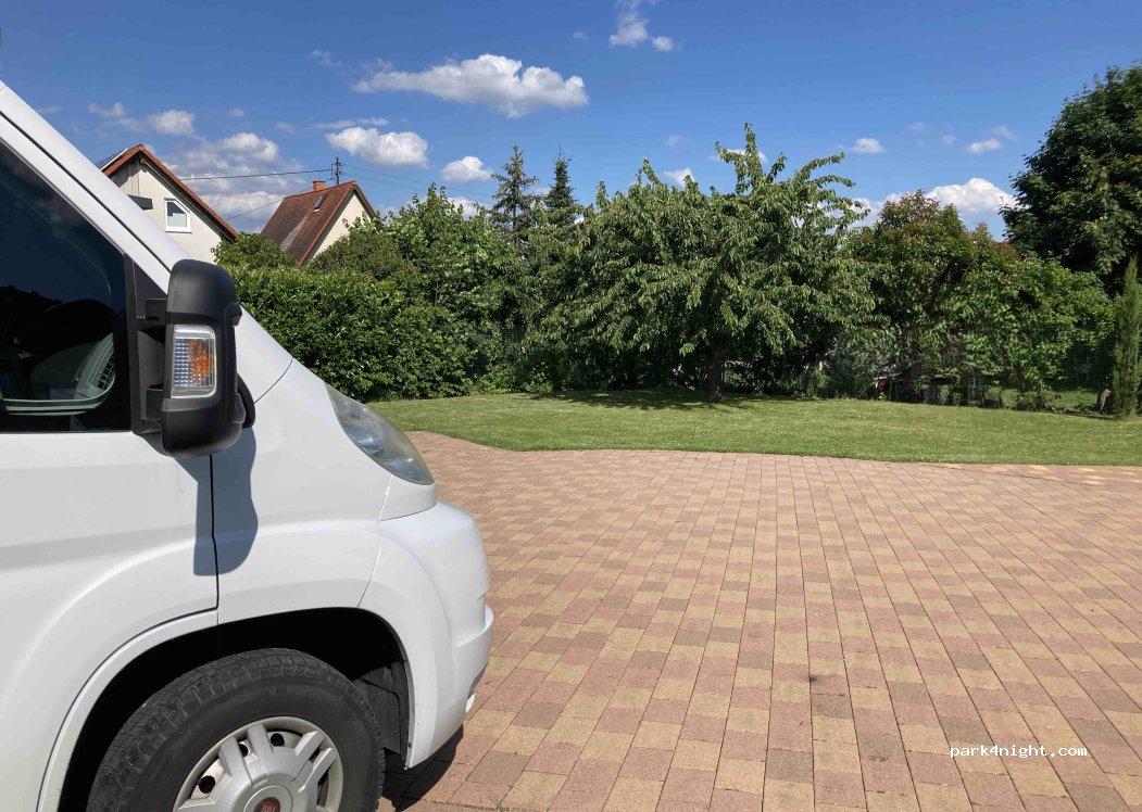 Wohnmobilstellplatz Wein- und Sekthaus Schreieck Maikammer - Foto 3