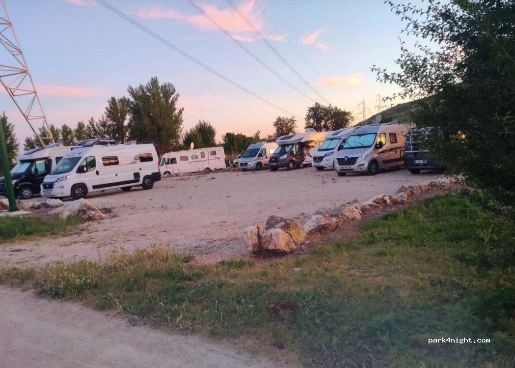 Área de autocaravanas municipal Tardajos