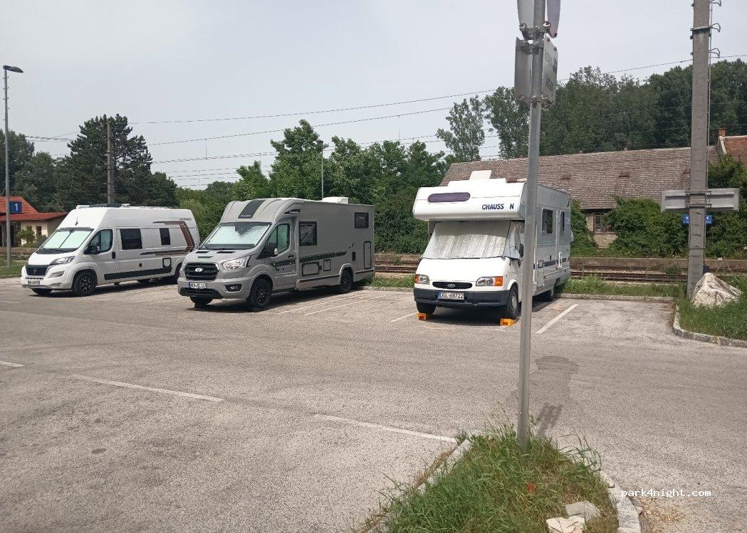 Wohnmobil- und Wohnwagenstellplatz 3420 Klosterneuburg - Foto 3