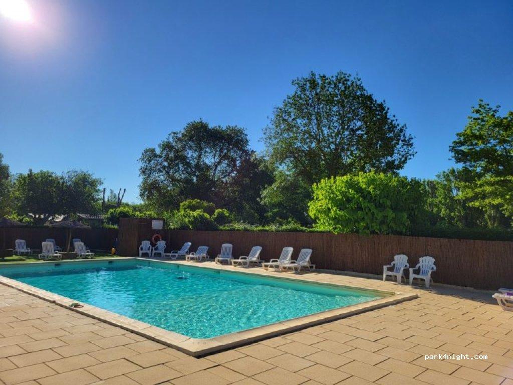 Le Somail Parking-Aire de stationnement CC - Foto 2