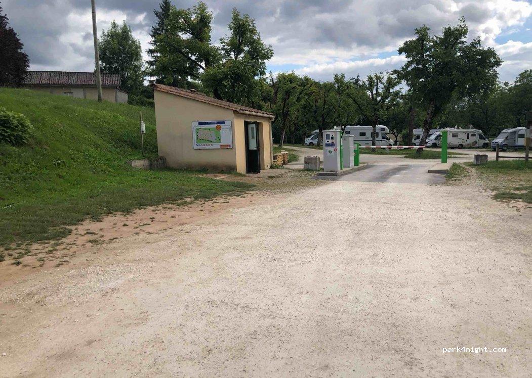 Aire Camping-Car Park Carsac-Aillac - Foto 4