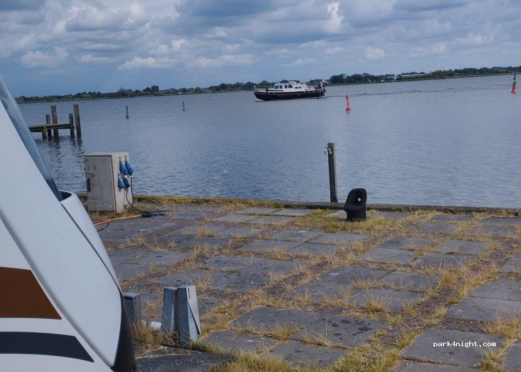 Camperplaats Veluwemeer Bremerbergdijk 33 Biddinghuizen