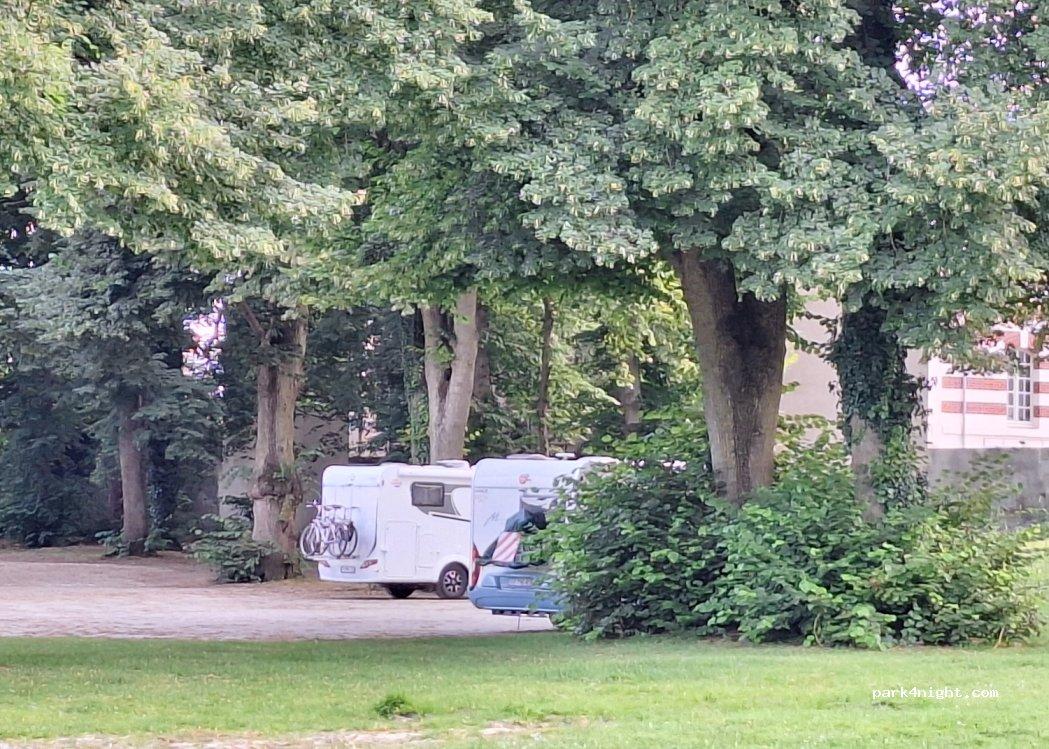 Aire de stationnement Camping-cars - Foto 2