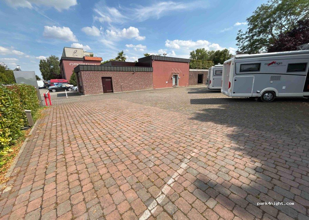 Wohnmobilstellplatz an der Eymann-Sauna - Foto 3