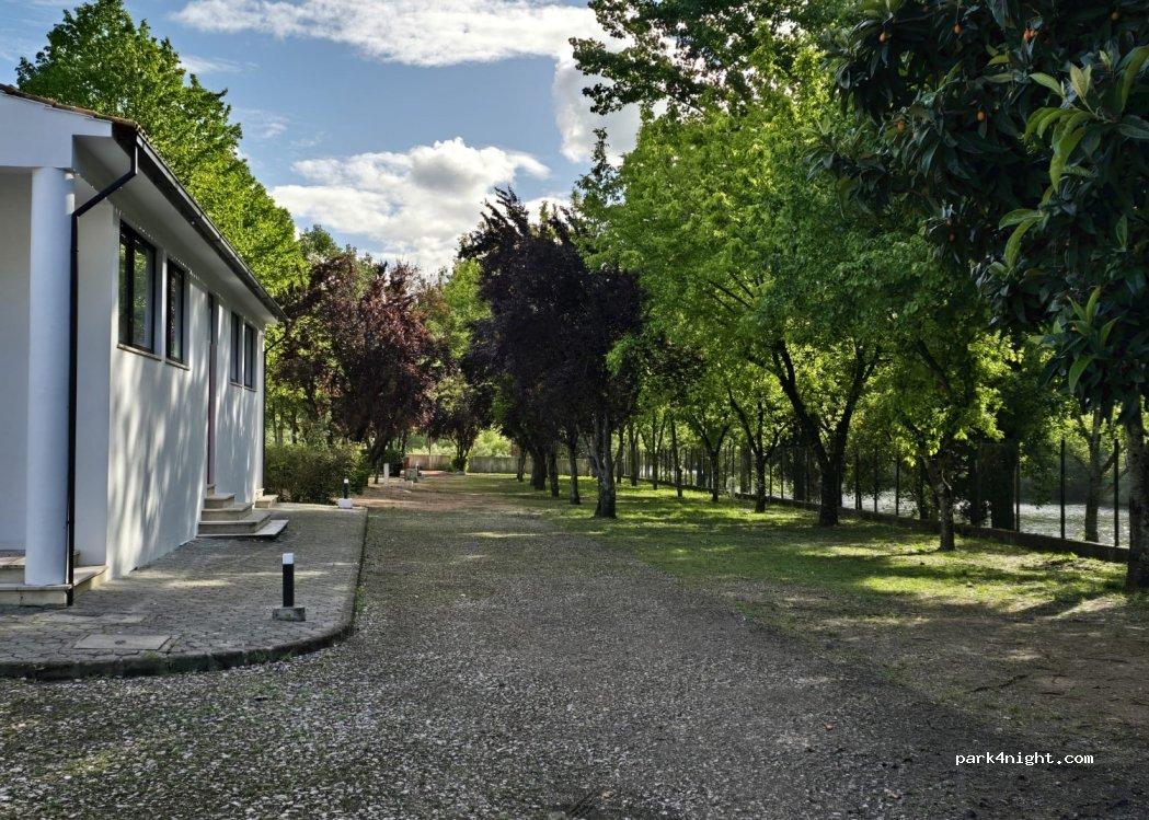 Área de Servicio de Autocaravanas/Camper Penacova - Foto 6