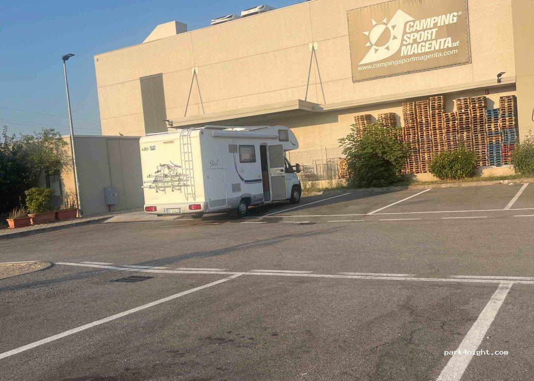 Area sosta camper 20013 Magenta MI - Foto 3