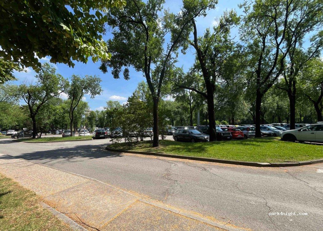 Area di Sosta Camper 33170 Pordenone PN - Foto 3