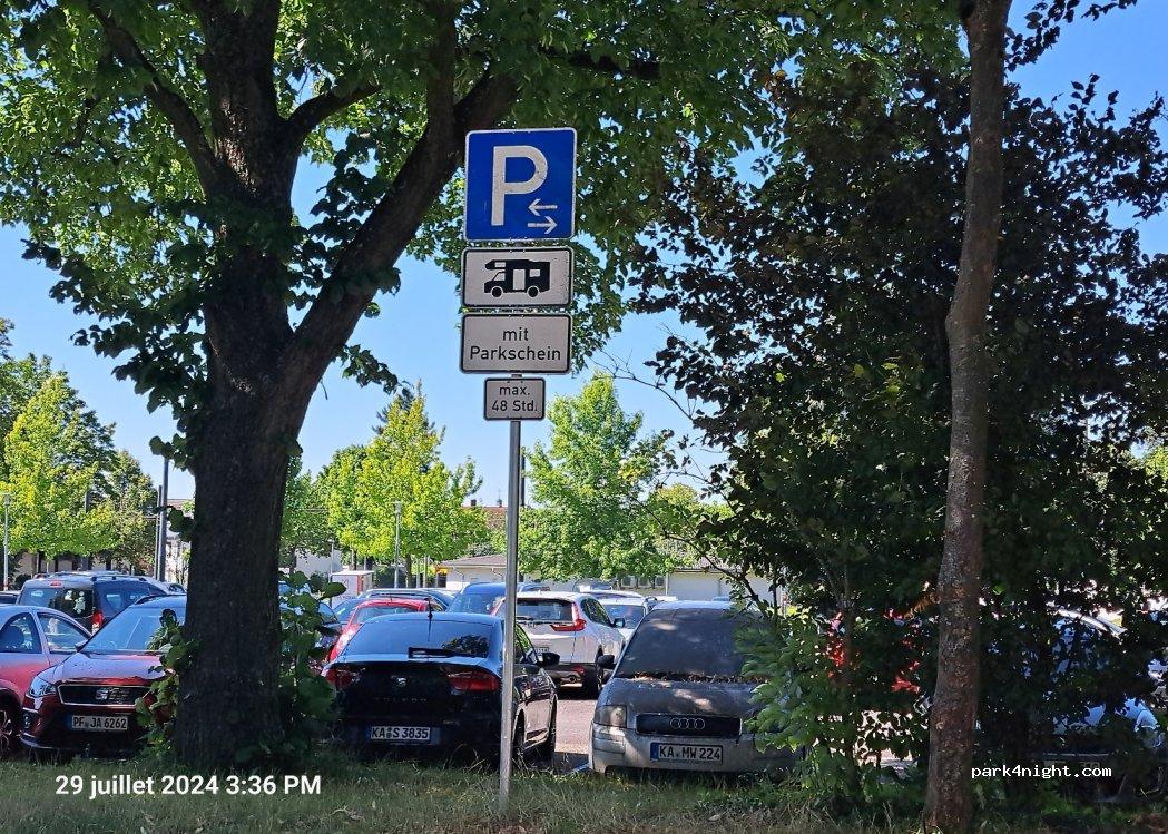 Wohnmobilstellplatz - Ettlingen