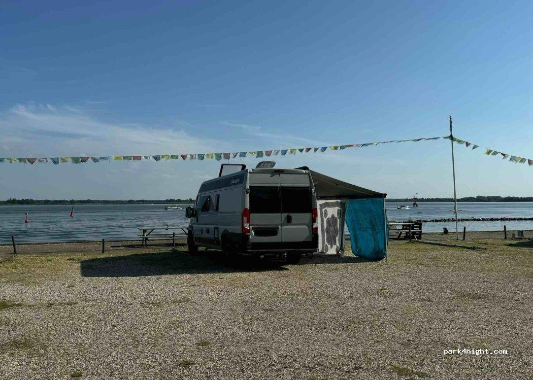 Camperplaats Veluwemeer Bremerbergdijk 33 Biddinghuizen - Foto 2