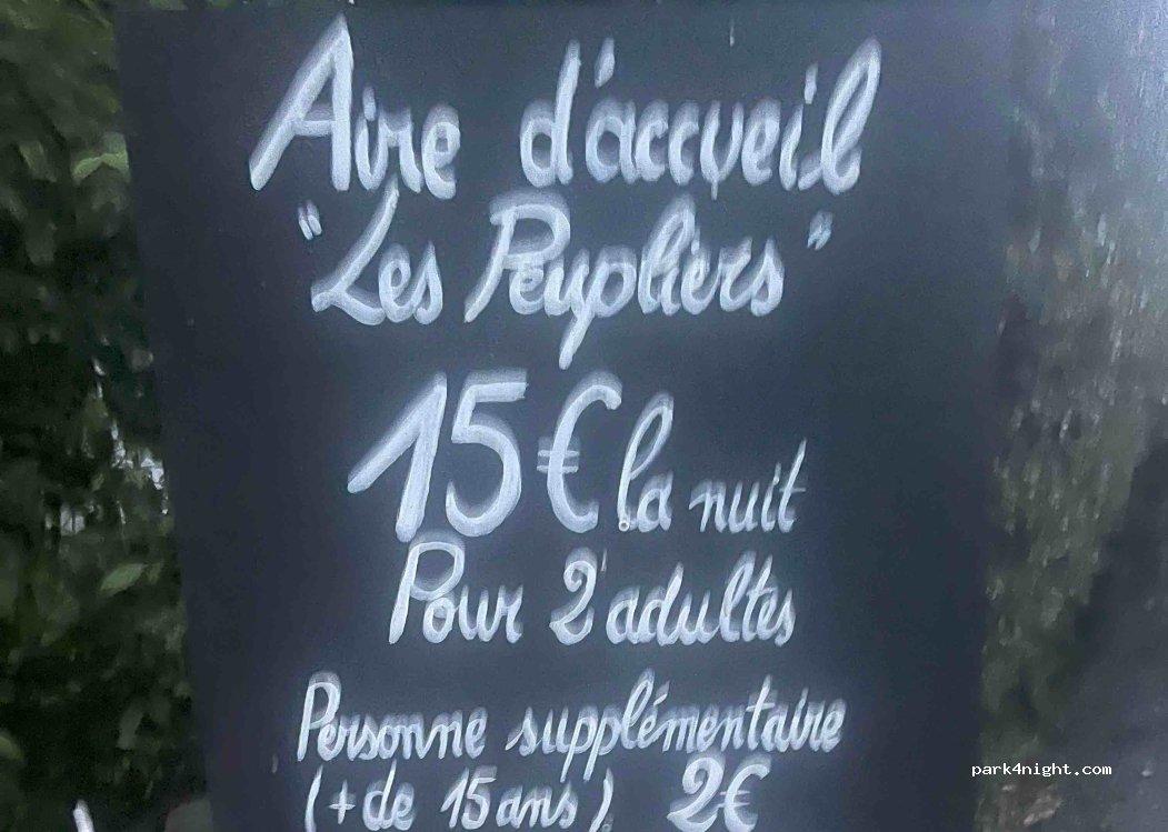 Aire Camping Car "Les Peupliers" - Foto 3
