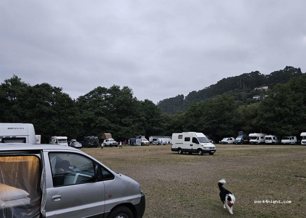 Área de autocaravanas de Cudillero - Foto 4