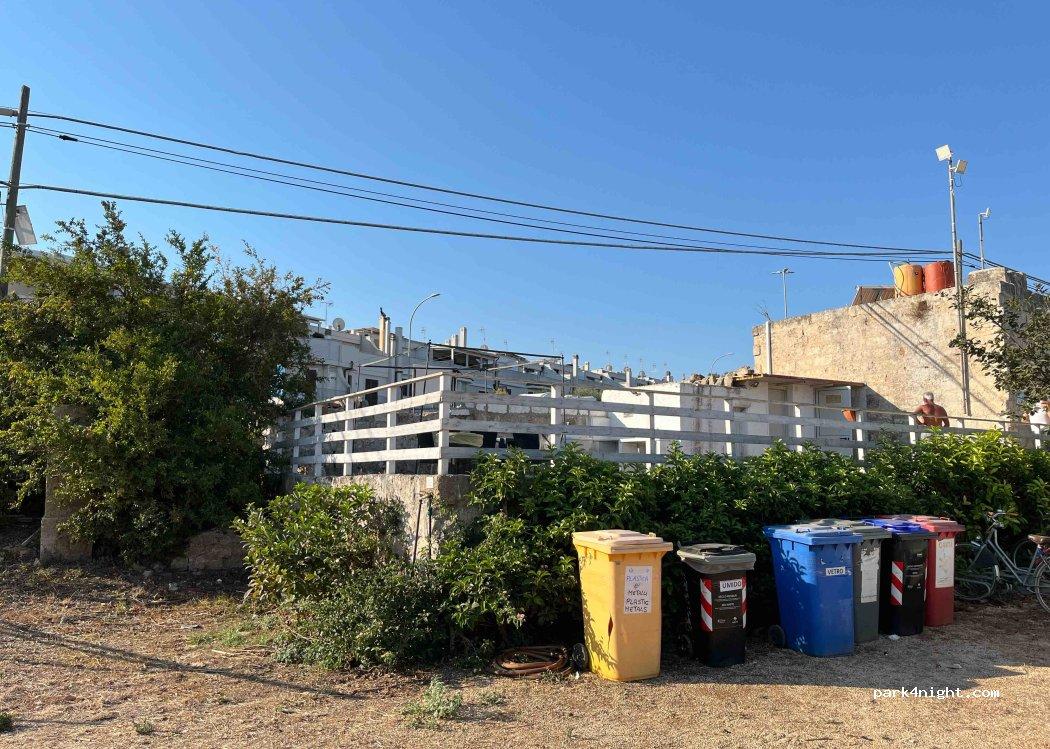 Area sosta Camper Scagliusi Polignano a Mare - Foto 5