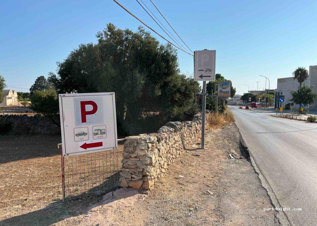 Area sosta Camper Scagliusi Polignano a Mare - Foto 2