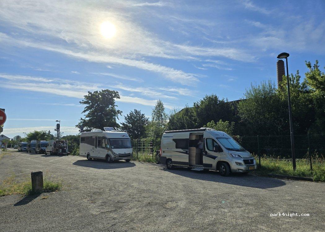 aire de stationnement camping - Foto 3