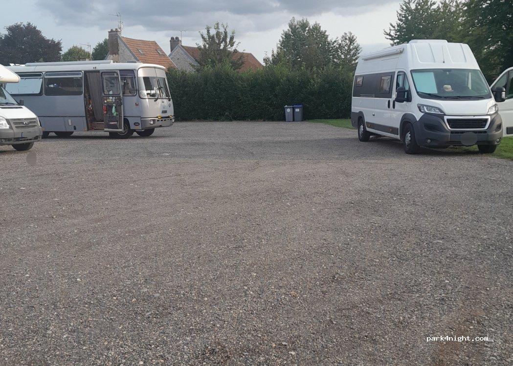 aire de services et stationnement camping cars - Foto 5